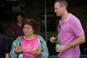 Sharing a beer with some very cheerful workers...