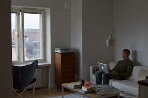 Casting prose spells from a penthouse in Kallio...